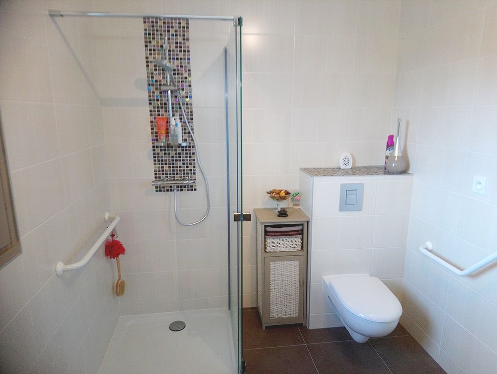 découvrez nos services professionnels pour rénover votre salle de bain à cuisy (77165). qualité, conseils personnalisés et réalisation sur mesure pour un espace moderne et confortable.