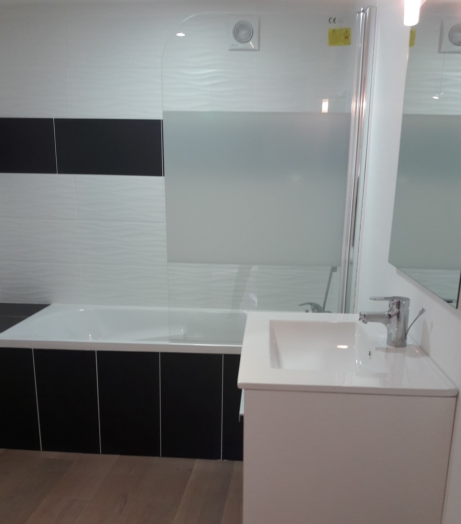 découvrez nos services professionnels pour rénover votre salle de bain à neuville-sur-oise. transformez votre espace avec des solutions modernes et personnalisées.