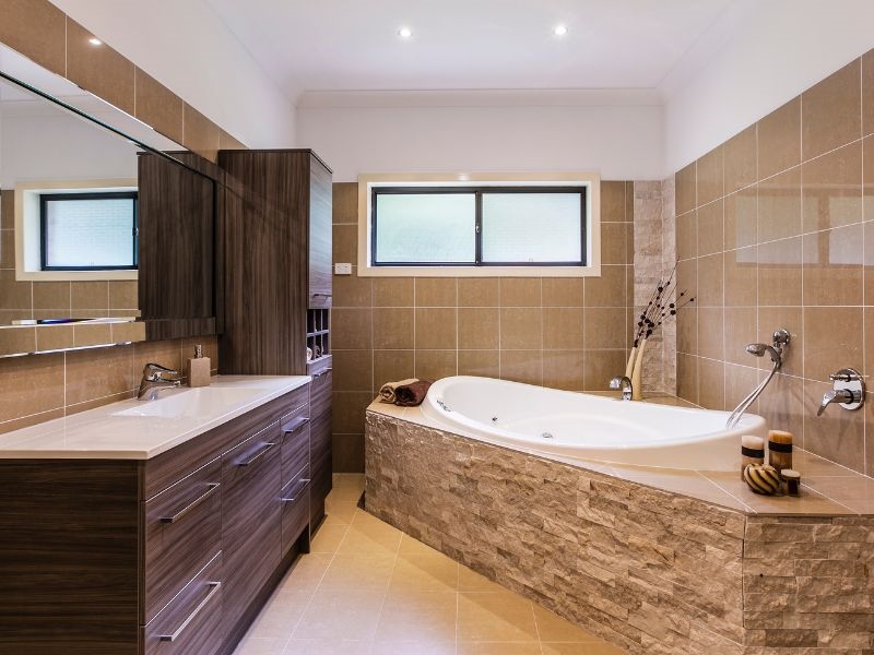 expert en rénovation de salle de bain à paris, nous transformons votre espace avec style et qualité. contactez-nous pour un projet sur mesure et clés en main.