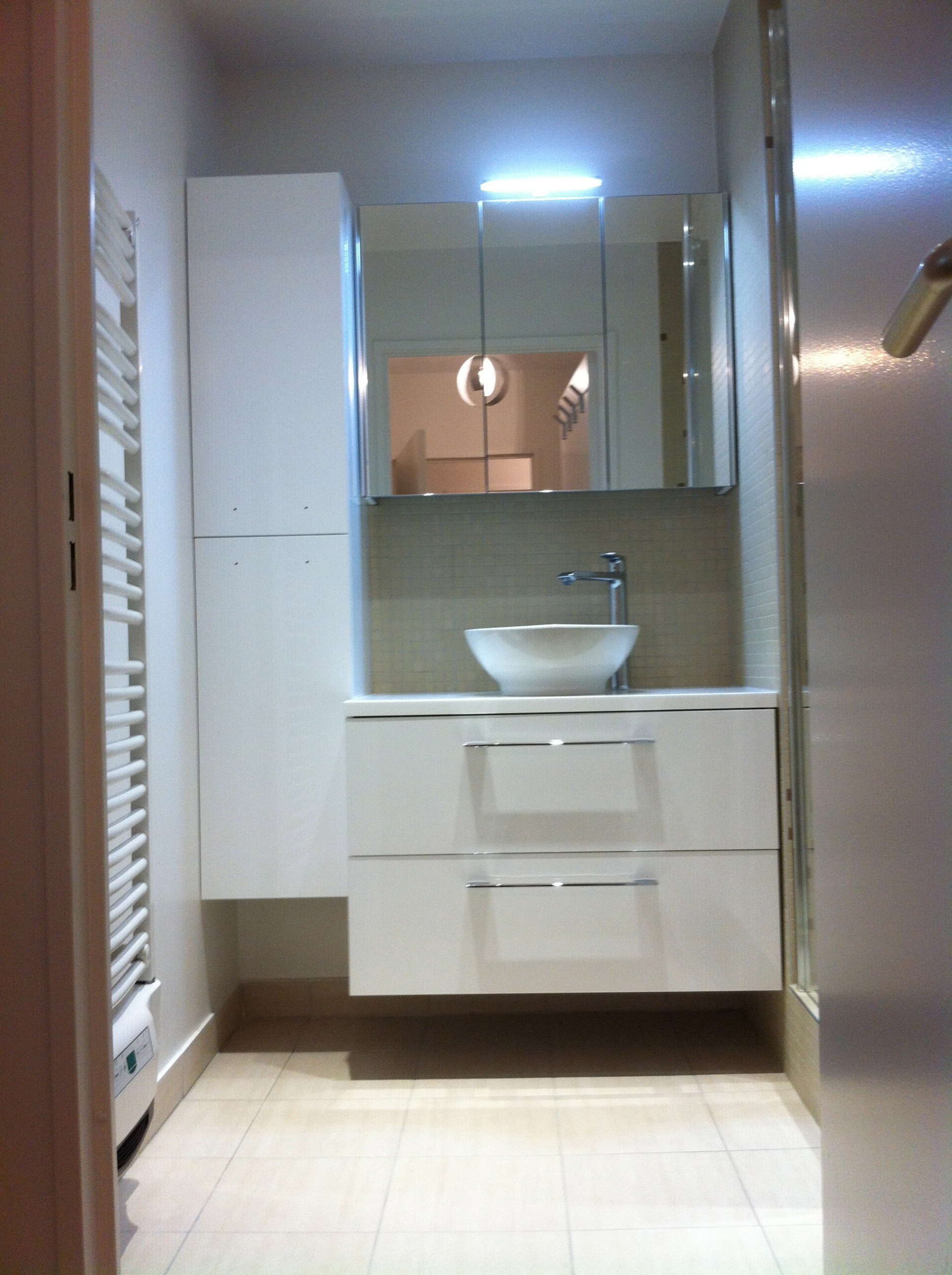 découvrez nos services professionnels pour rénover votre salle de bain à vincennes. transformez votre espace avec des solutions modernes et personnalisées.