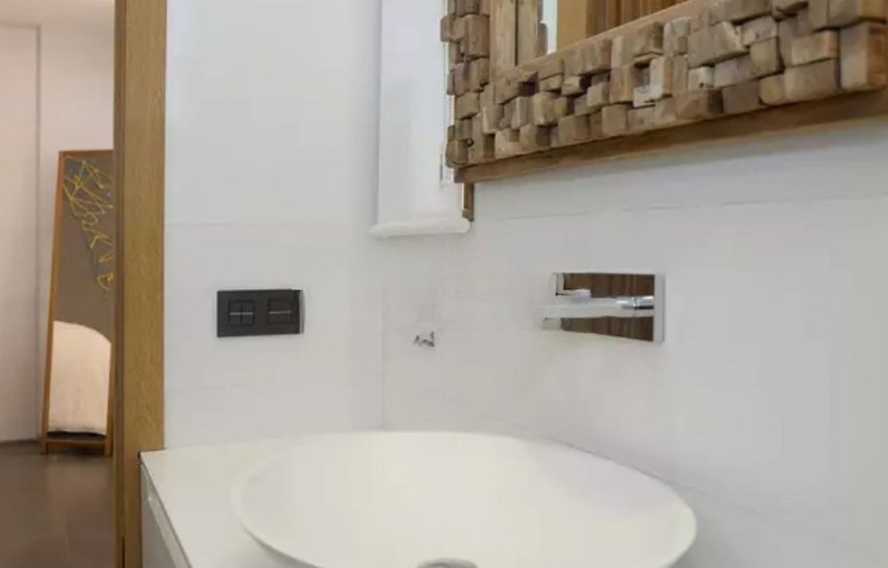 découvrez nos services professionnels pour rénover votre salle de bain à vincennes. transformez votre espace avec design, confort et qualité.