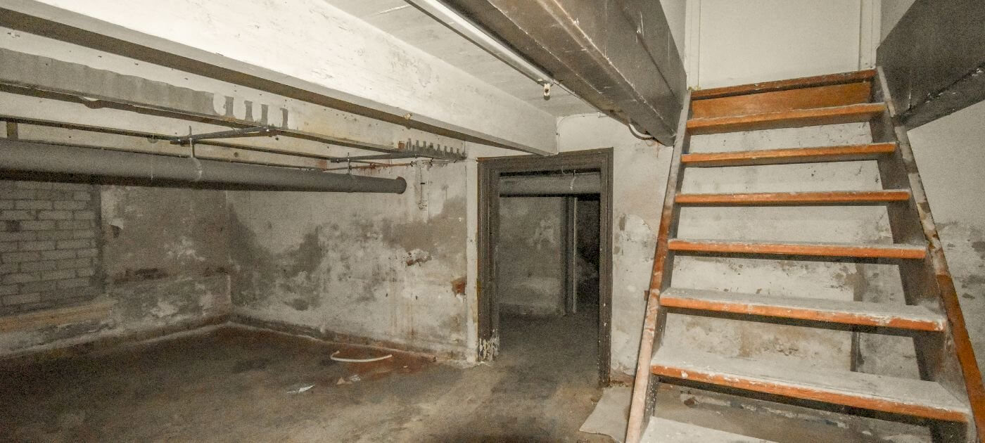 découvrez nos conseils et astuces pour rénover votre sous-sol efficacement, transformer cet espace en pièce à vivre agréable et valoriser votre maison.