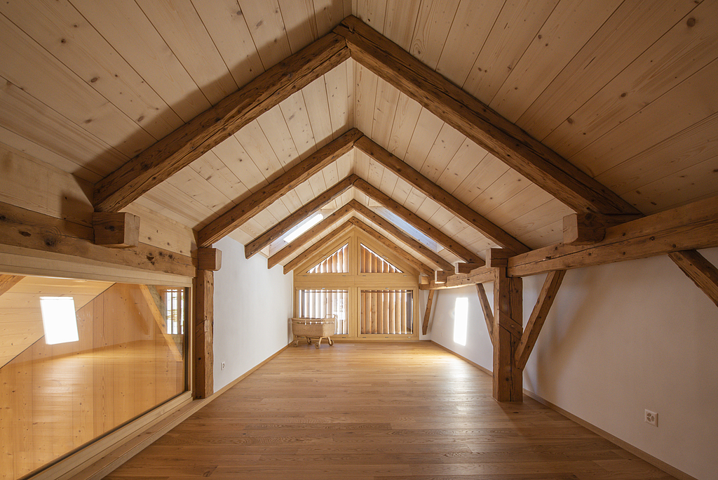 découvrez nos conseils pratiques pour rénover une ferme ancienne tout en maîtrisant votre budget, de l'estimation des coûts à la gestion des dépenses.