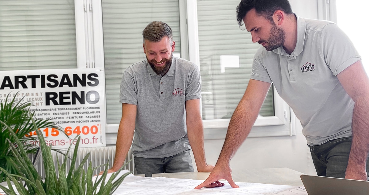 transformez votre espace de vie avec l'expertise d'un artisan qualifié pour une rénovation intérieure sur mesure et de qualité.