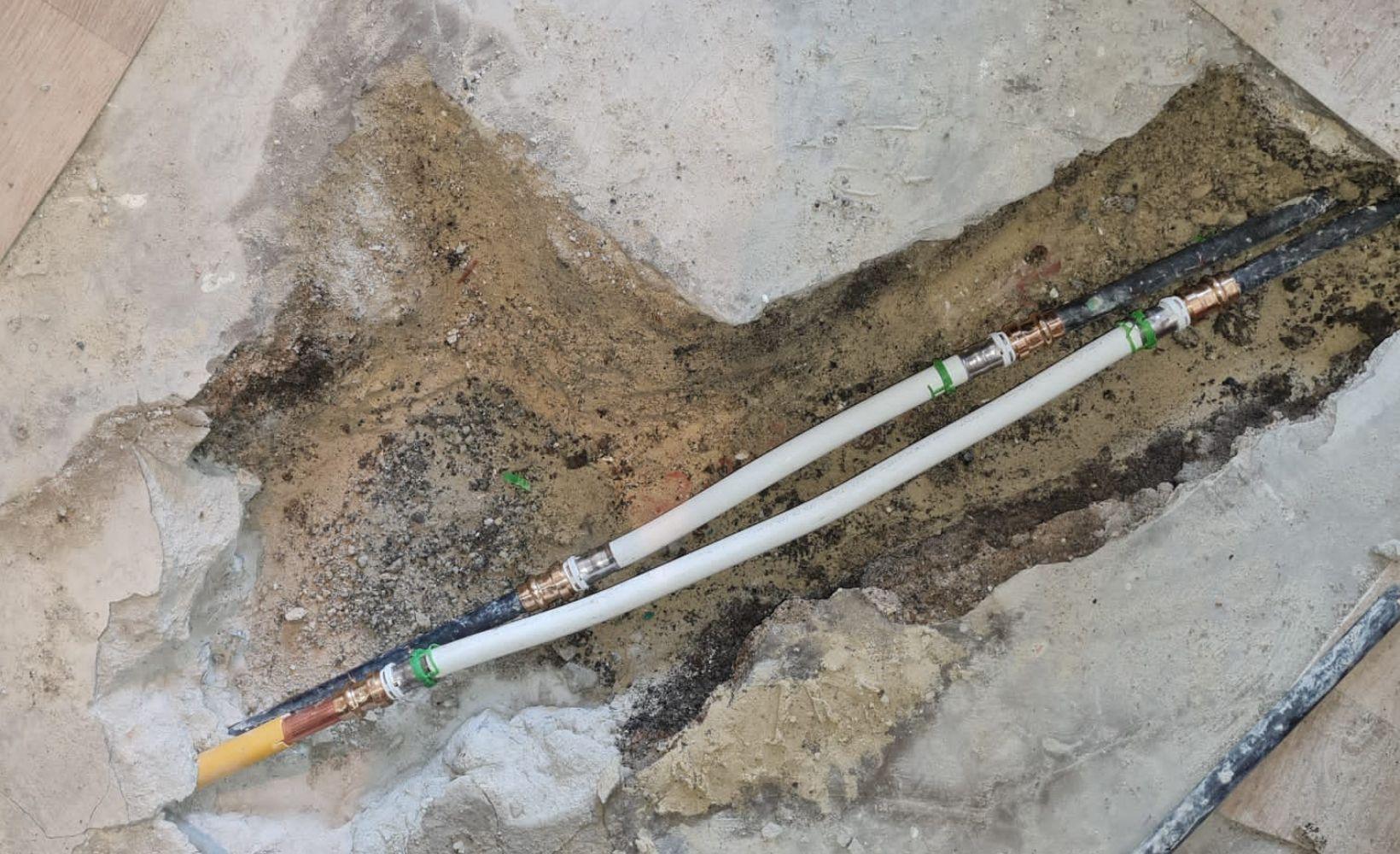 service de réparation rapide pour fuite dans votre salle de bain. intervention efficace et professionnelle pour résoudre vos problèmes de plomberie au plus vite.