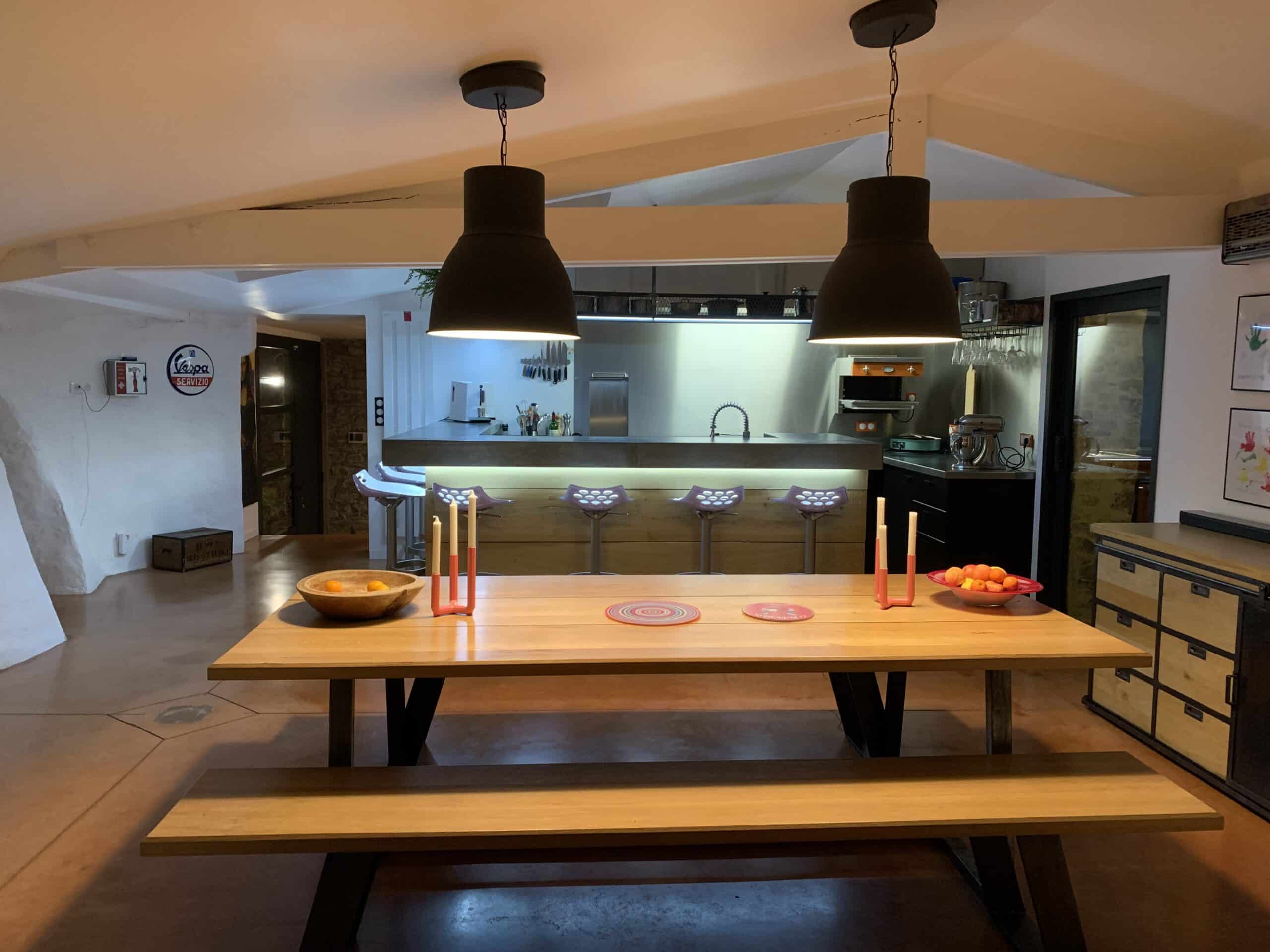 découvrez nos conseils experts pour réussir la rénovation de votre cuisine moderne, alliant style, fonctionnalité et matériaux de qualité.