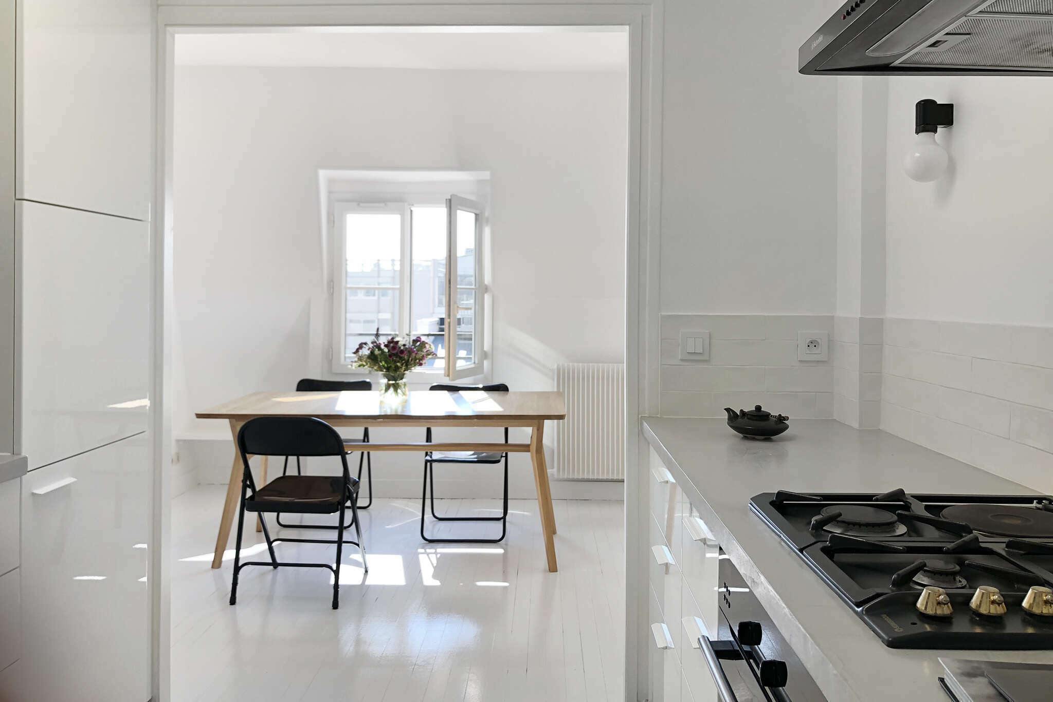 découvrez nos conseils et astuces pour réussir vos travaux d'appartement à paris, de la planification à la rénovation, pour un résultat à la hauteur de vos attentes.