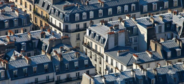 découvrez les clés pour réussir la vente de votre appartement rénové à paris en 2025. conseils pratiques, astuces du marché immobilier parisien et stratégies efficaces pour maximiser votre prix de vente.