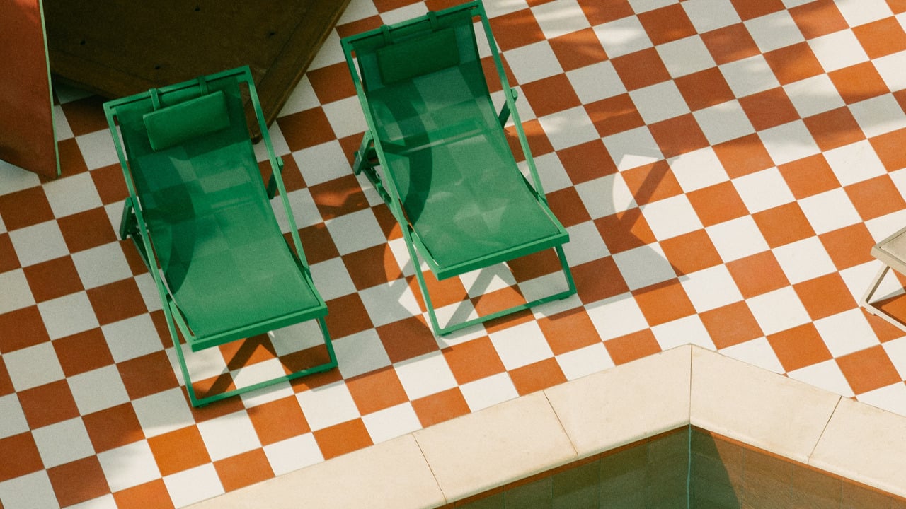 découvrez les tendances 2025 pour le revêtement de sol extérieur : durabilité, design moderne et matériaux innovants pour sublimer vos espaces extérieurs.