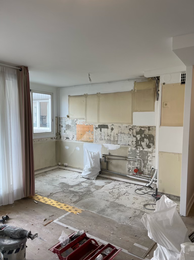 découvrez le rôle essentiel de l'architecte d’intérieur à levallois-perret : conception d'espaces optimisés, esthétique sur mesure et accompagnement personnalisé pour vos projets d'aménagement.