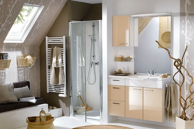 découvrez notre salle de bain moderne équipée par un installateur professionnel, alliant design contemporain et fonctionnalité pour un espace de détente unique.
