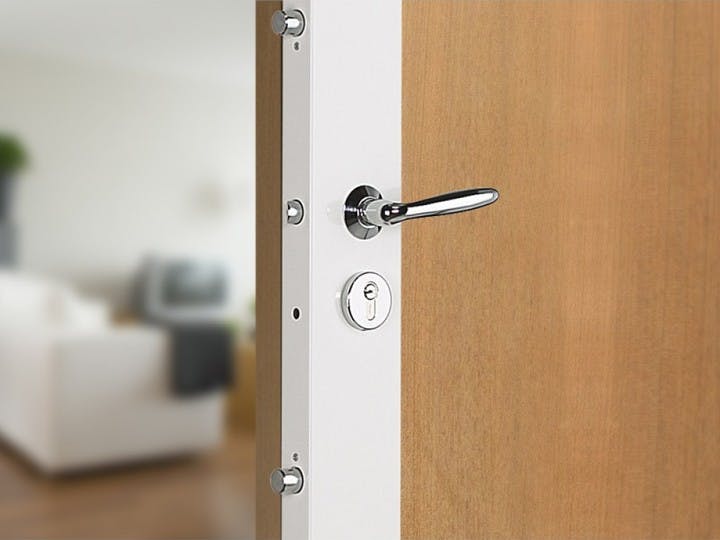 service de serrurier disponible 24h/24 pour l'ouverture rapide et sécurisée de vos portes. intervention urgente et professionnelle à toute heure.