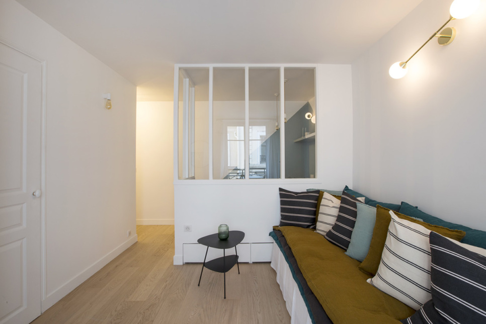découvrez ce studio à rénover situé dans le 15e arrondissement de paris, une opportunité idéale pour créer votre espace de vie personnalisé au cœur de la capitale.