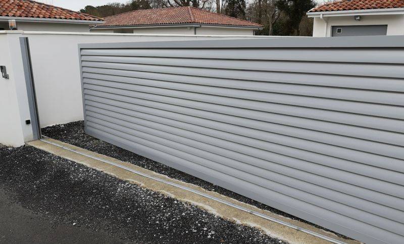 découvrez nos tarifs compétitifs pour la pose de menuiserie sur mesure. obtenez un devis rapide et personnalisé pour vos fenêtres, portes et autres installations.