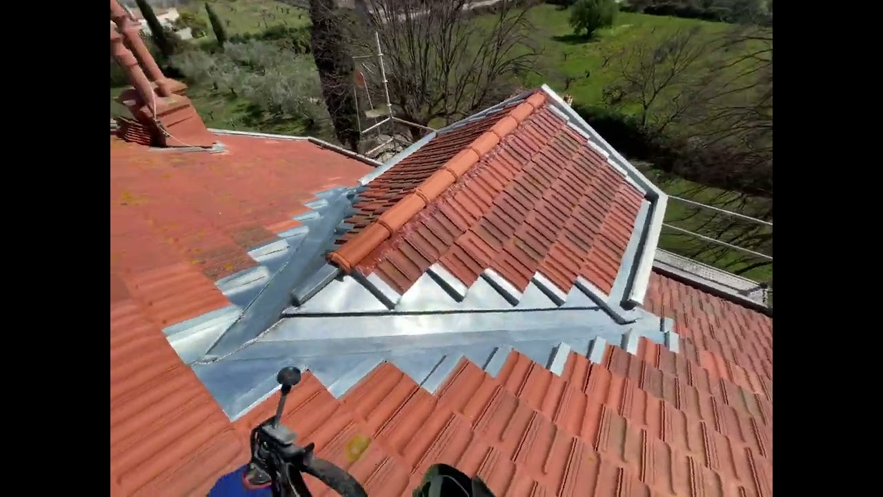 découvrez nos tarifs détaillés pour la zinguerie au mètre et obtenez un devis clair pour vos travaux de toiture et d'étanchéité. qualité et transparence garanties.