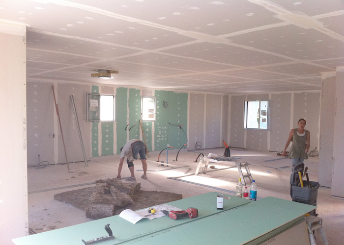 découvrez le temps nécessaire pour poser du placo efficacement, des conseils pratiques pour réussir votre installation et optimiser votre chantier.