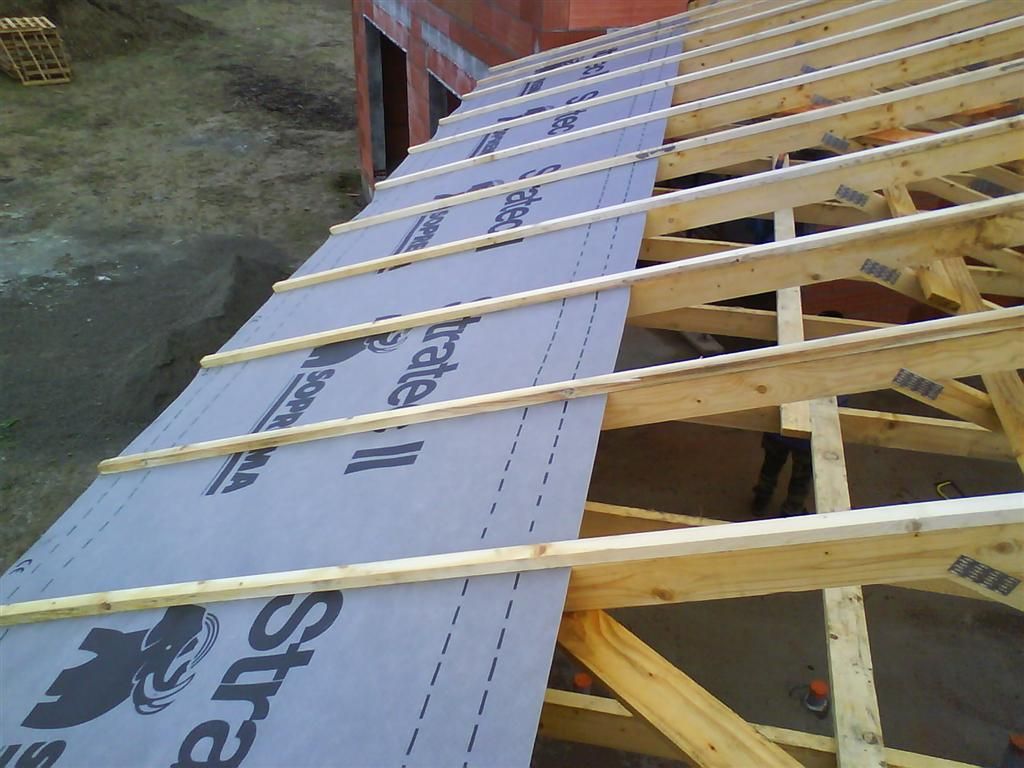 découvrez l'essentiel sur les toitures en bac acier : avantages, installation, entretien et conseils pour choisir ce matériau durable et économique.