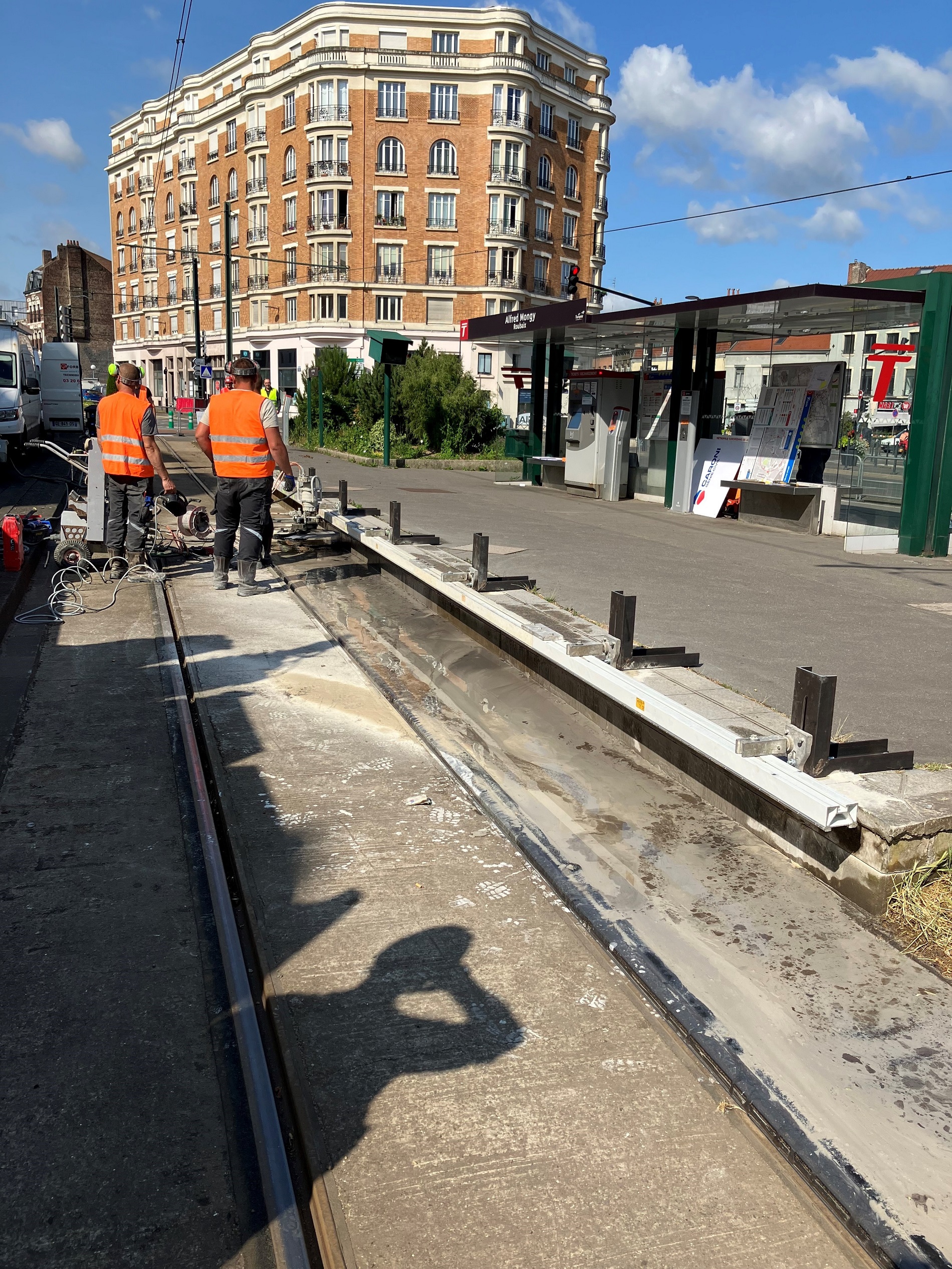 découvrez nos services de travaux à lille : rénovation, construction et dépannage avec des professionnels qualifiés pour tous vos besoins.