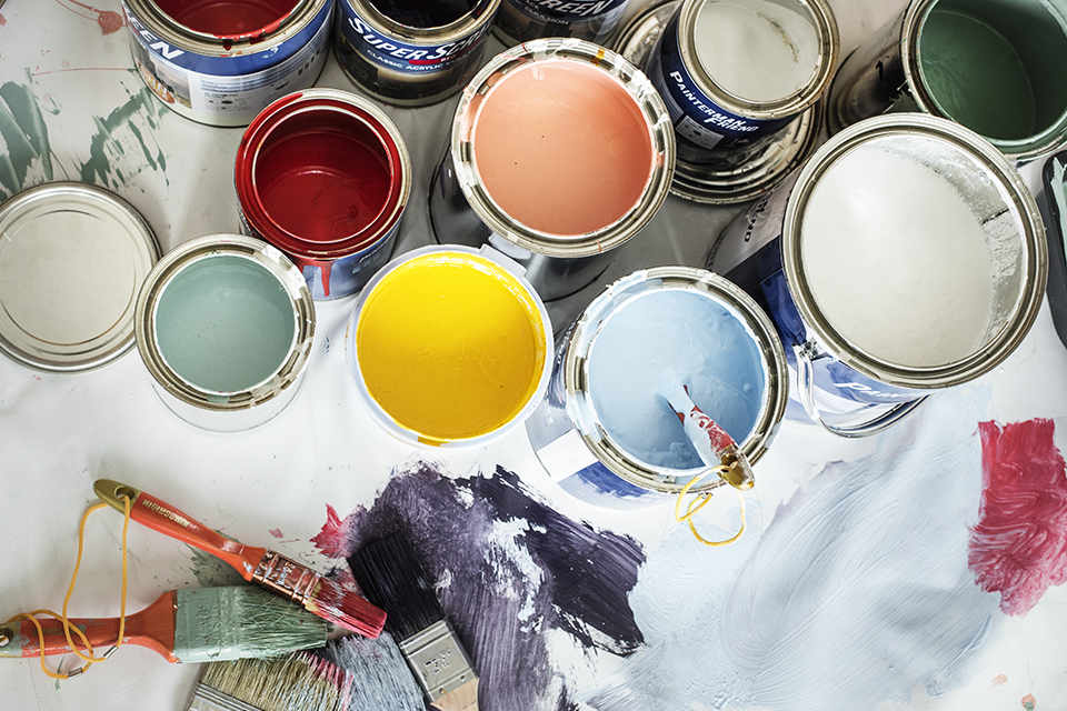 services professionnels de peinture intérieure dans le 92. réalisez vos travaux de rénovation avec des peintres expérimentés pour un intérieur soigné et de qualité.