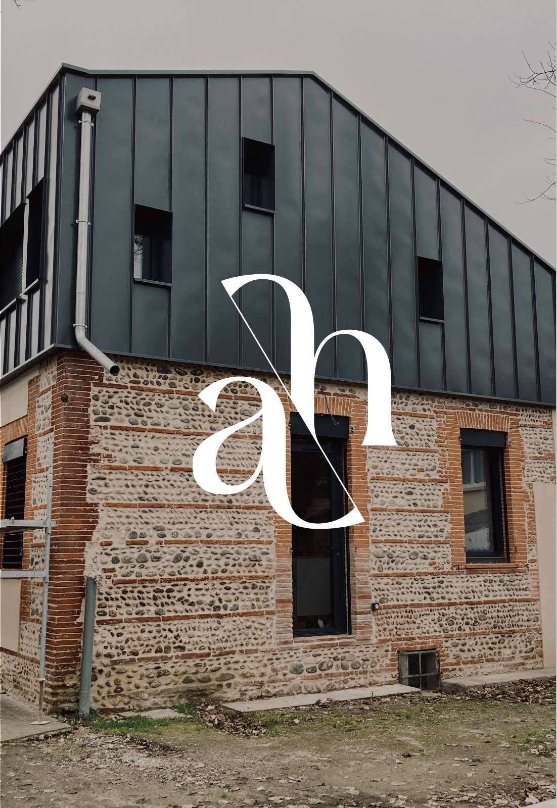 découvrez notre agence d'architecture à toulouse, spécialisée dans la conception de projets innovants et sur-mesure pour tous vos besoins en construction et rénovation.