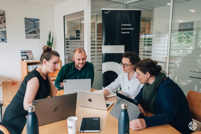découvrez notre agence d’architecture dédiée à sublimer votre quotidien avec des espaces alliant esthétique et fonctionnalité.