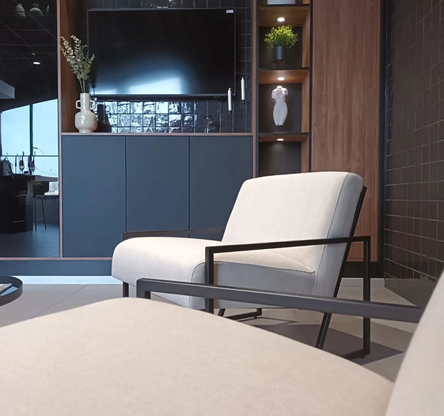 découvrez notre agence de design intérieur sur-mesure, spécialisée dans la création d'espaces uniques et personnalisés qui reflètent votre style et vos besoins.