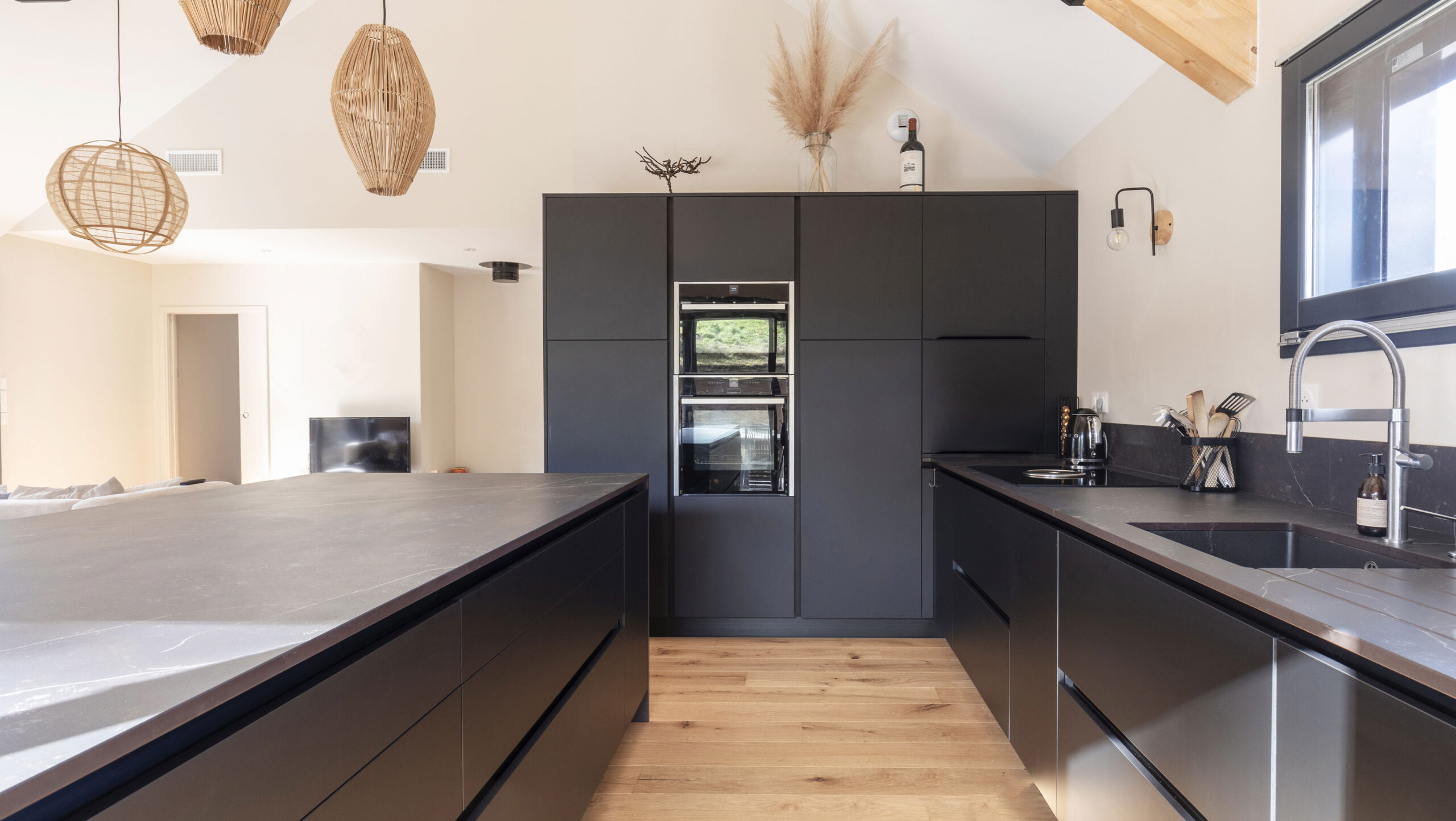découvrez nos solutions d'aménagement de cuisine à paris, alliant design moderne et fonctionnalité optimale pour un espace convivial et pratique.