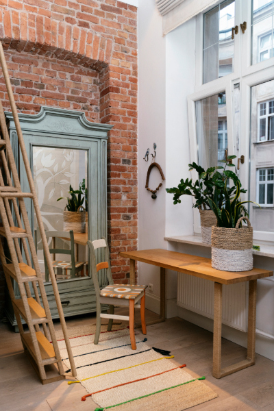 découvrez nos conseils et idées pour réussir l'aménagement de votre maison ancienne, alliant charme et modernité pour un intérieur unique.