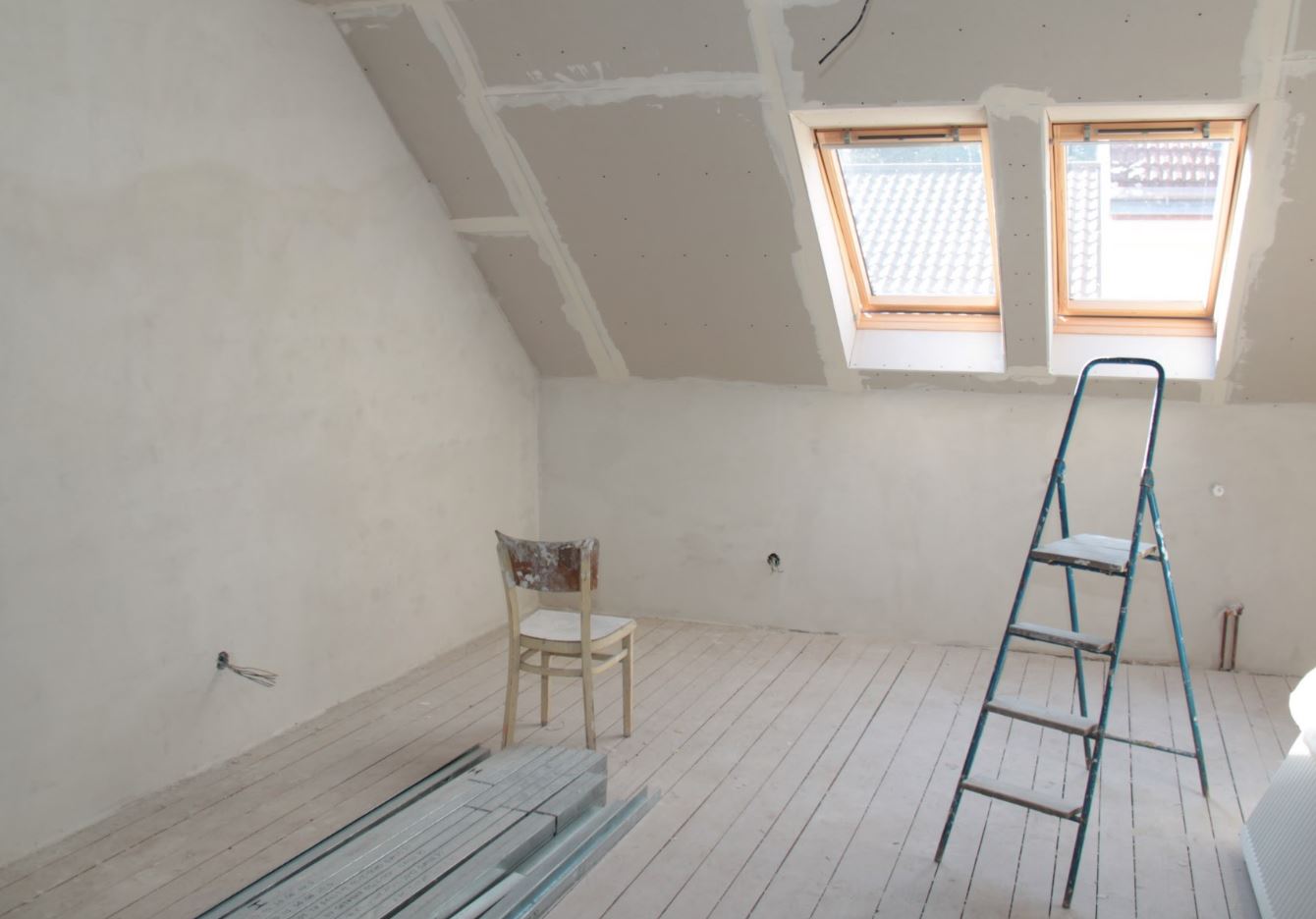 découvrez comment aménager vos combles pour optimiser l'espace de votre maison, allier confort et fonctionnalité avec des idées d'aménagement pratiques et esthétiques.