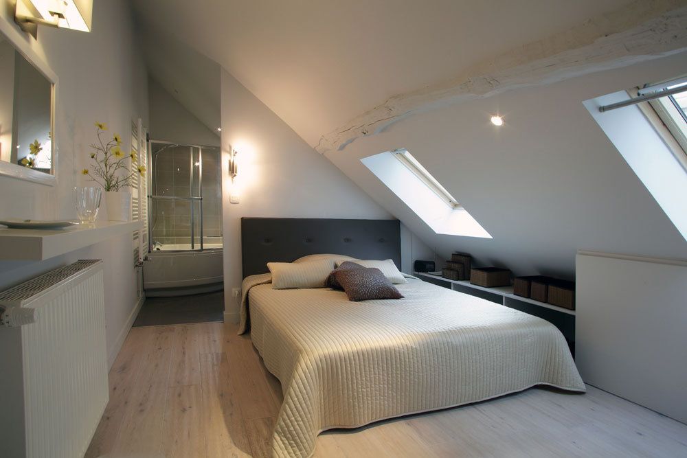 découvrez notre guide complet pour aménager un grenier, avec des conseils pratiques et un budget détaillé pour optimiser cet espace de votre maison.