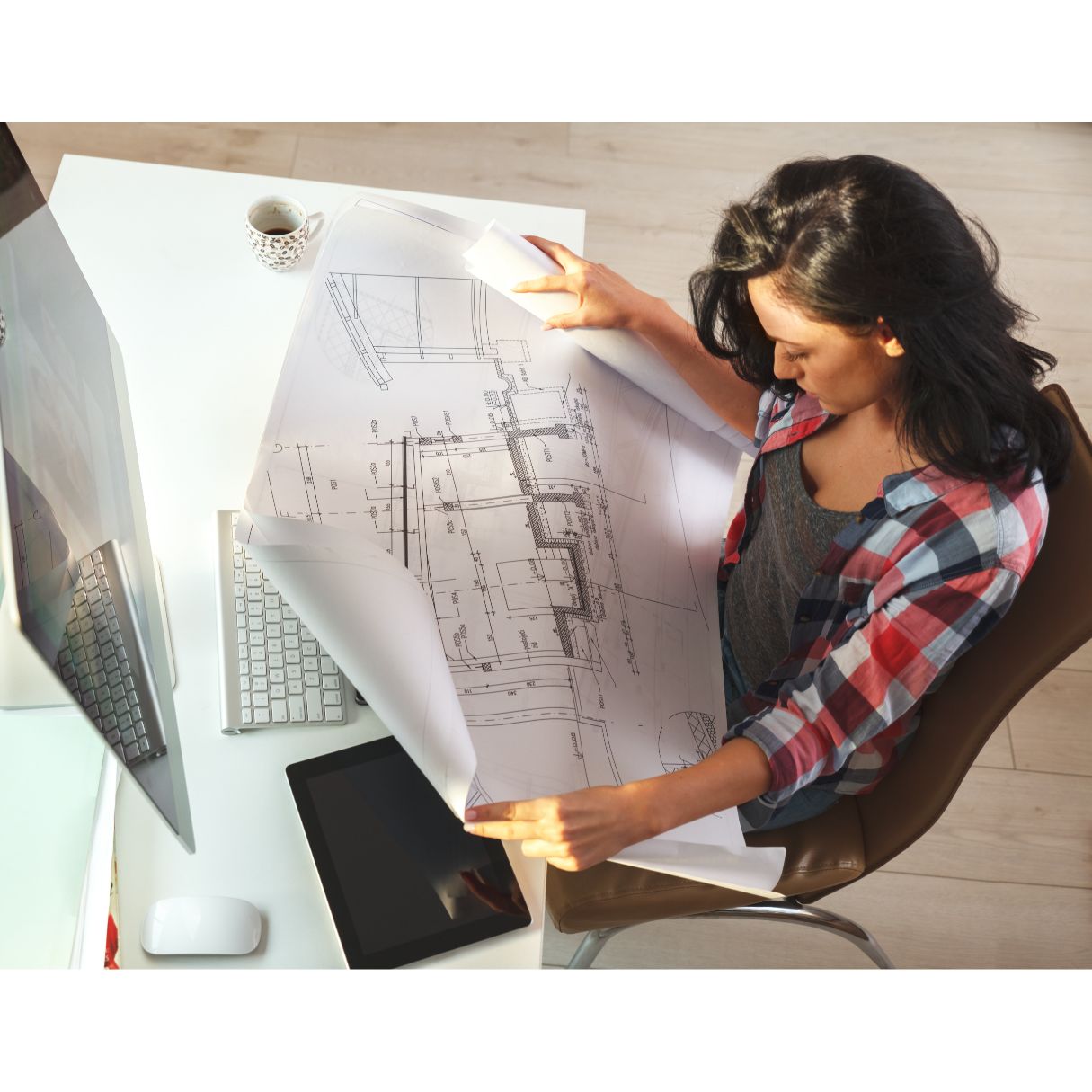 découvrez le rôle essentiel d'un architecte dans la conception et la réalisation de projets de construction innovants et durables.