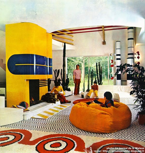 découvrez l'élégance rétro avec un architecte spécialiste des années 70, alliant design vintage et modernité pour vos projets d'aménagement.