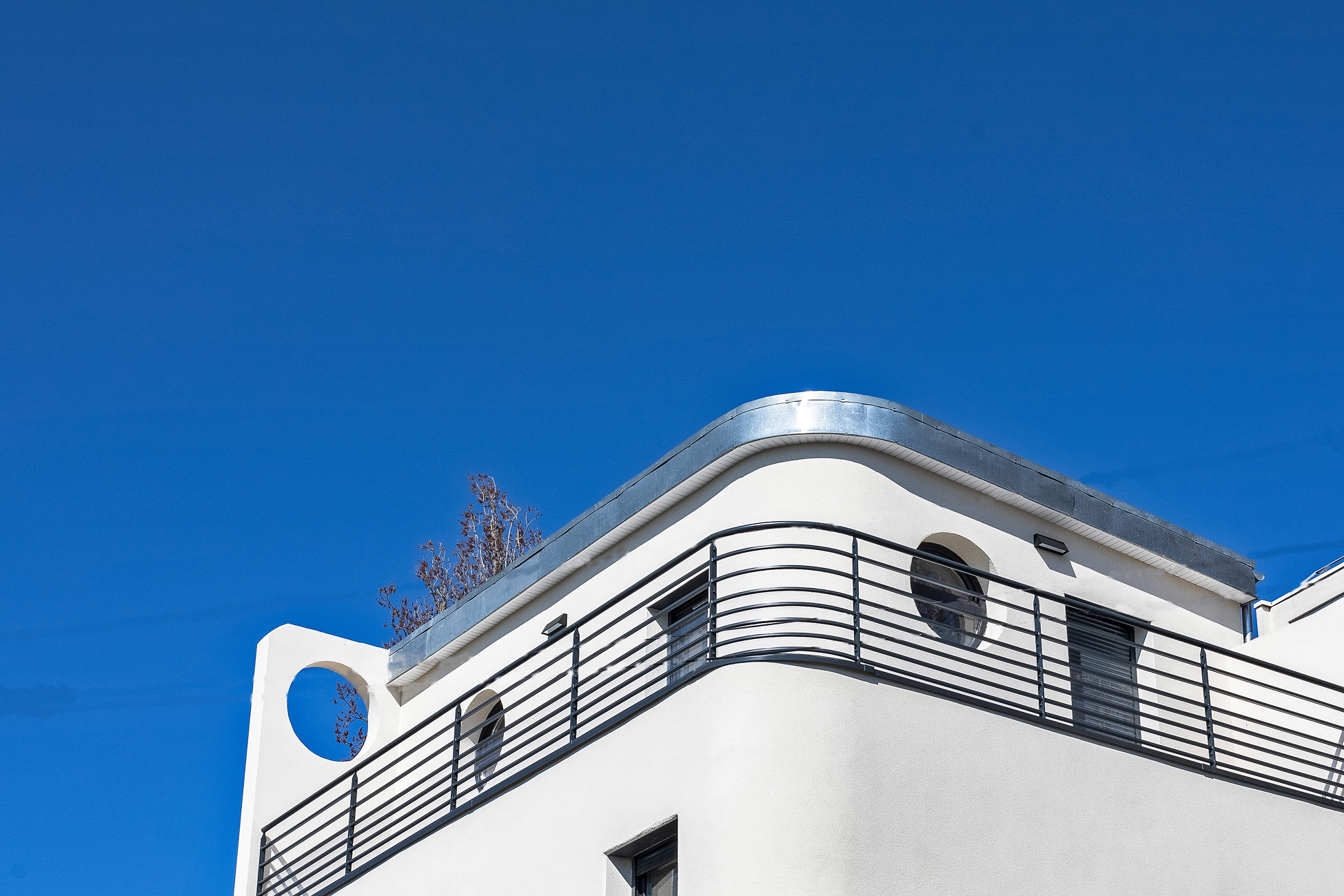 architecte dplg à paris, expert en projets sur-mesure alliant innovation et savoir-faire pour concevoir des espaces uniques et adaptés à vos besoins.