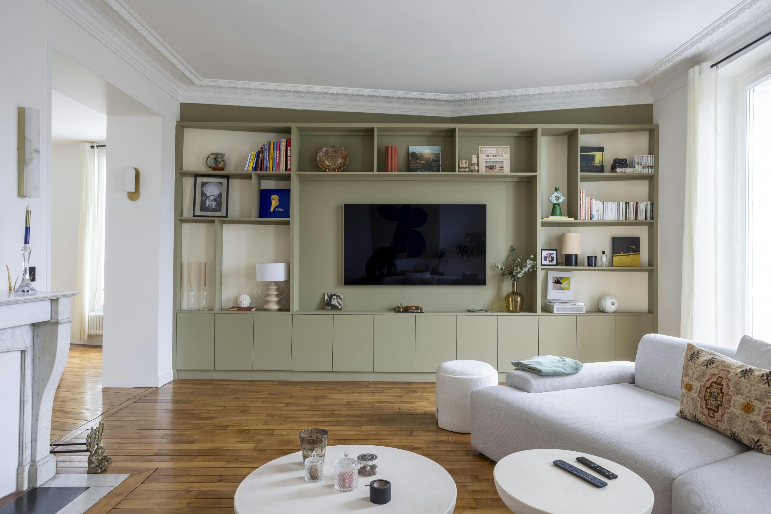 découvrez un architecte d'intérieur expert pour transformer vos espaces avec style et fonctionnalité. améliorez votre habitat grâce à des designs innovants et personnalisés.