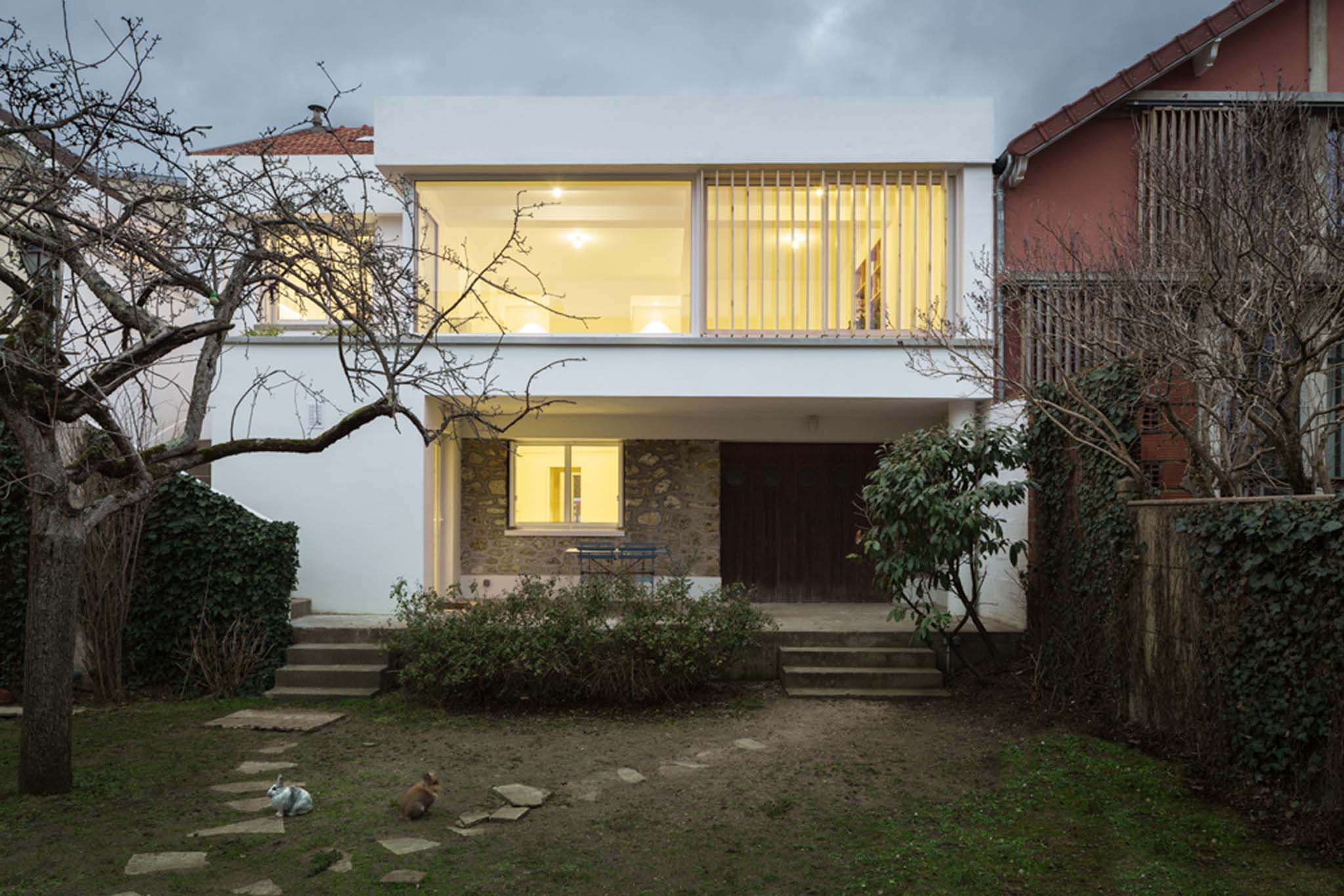 architecte renovation 1 expert en architecture de rénovation, offrant des solutions sur mesure pour transformer et valoriser vos espaces de vie avec créativité et efficacité.