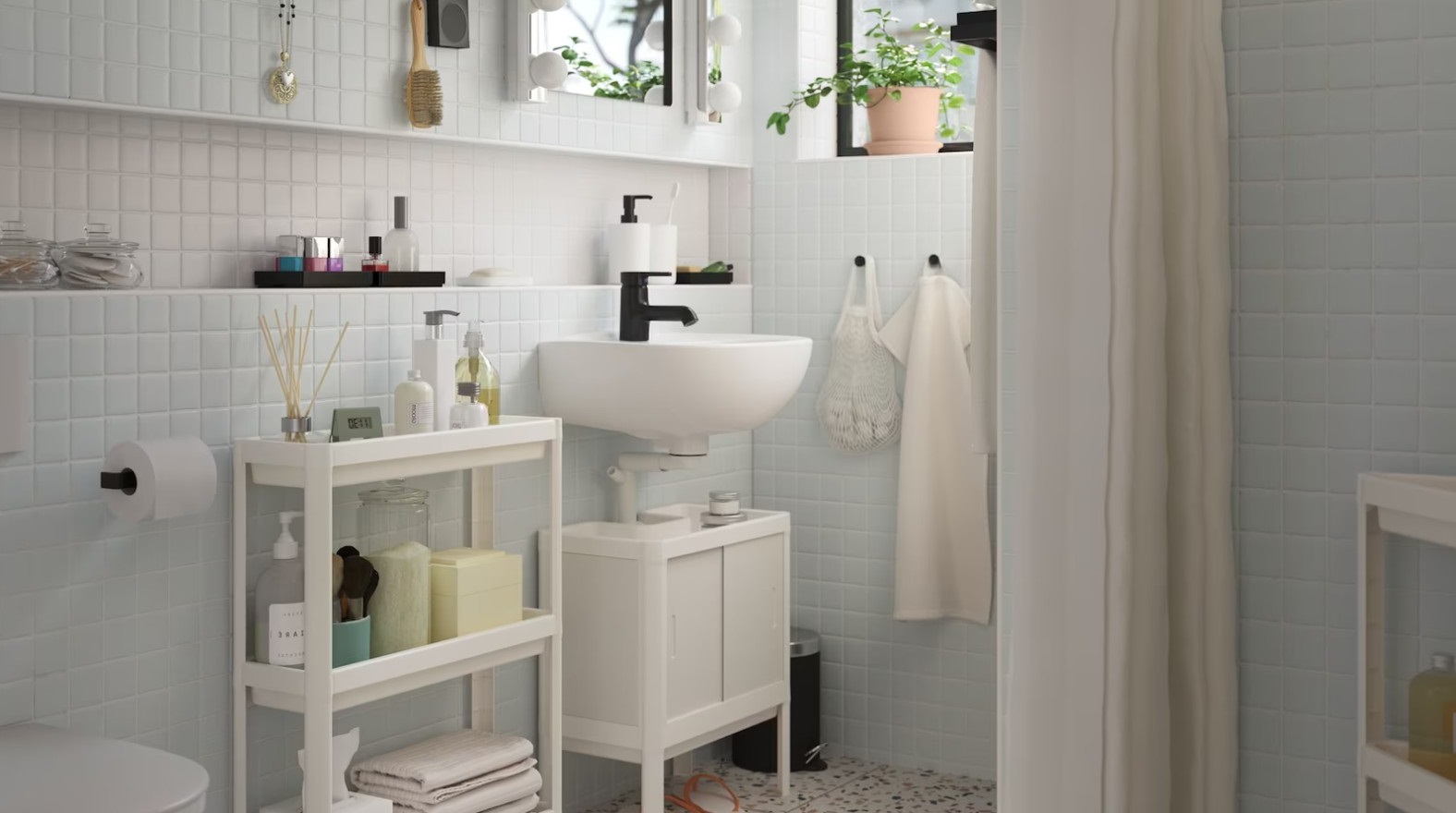 découvrez des astuces pratiques pour aménager efficacement une petite salle de bain et optimiser chaque centimètre de votre espace.