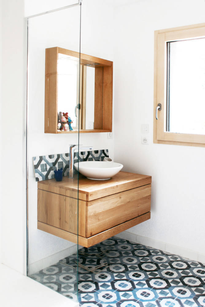 découvrez des astuces ingénieuses pour aménager une petite salle de bain bluffante, alliant style et fonctionnalité pour optimiser chaque centimètre.