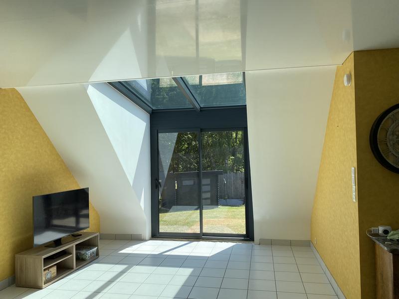 découvrez les avis et témoignages sur les revêtements de rénovation pour choisir la meilleure solution adaptée à votre projet.