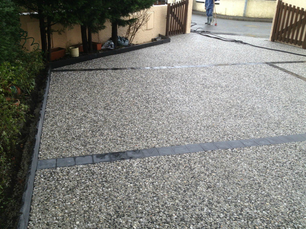 découvrez les usages du béton au sol et nos conseils essentiels pour réussir vos projets en 2025. guide pratique pour un sol durable et esthétique.