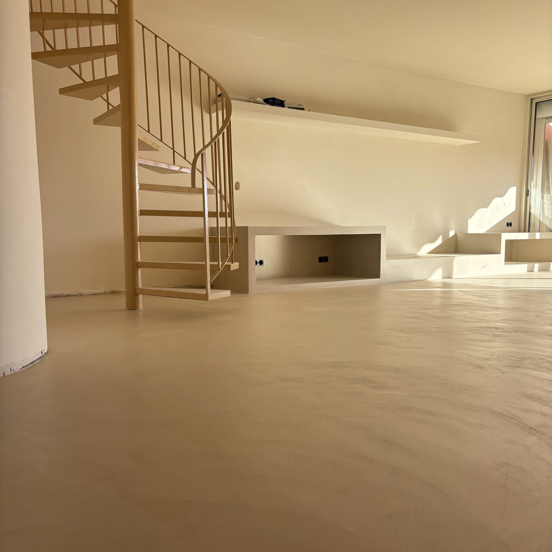 découvrez les tendances 2025 du béton ciré pour sols : élégance, durabilité et design moderne pour sublimer vos espaces intérieurs.