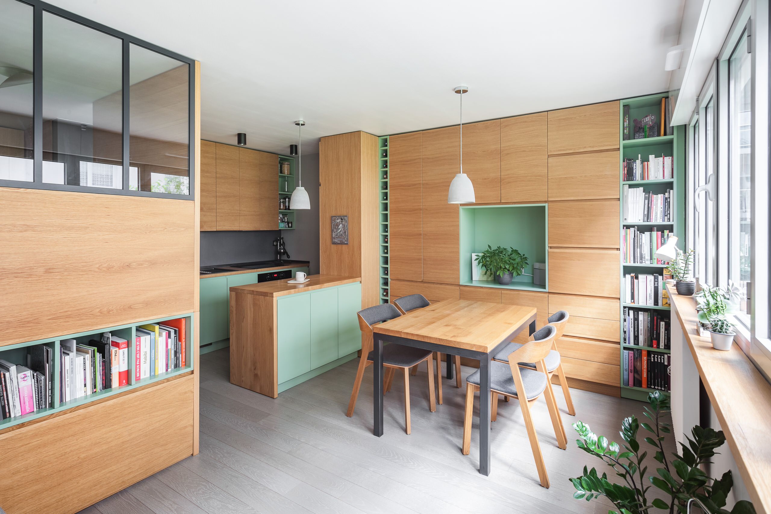découvrez comment établir un budget menuiserie pour votre maison, avec des conseils pratiques pour optimiser vos dépenses et choisir les matériaux adaptés.