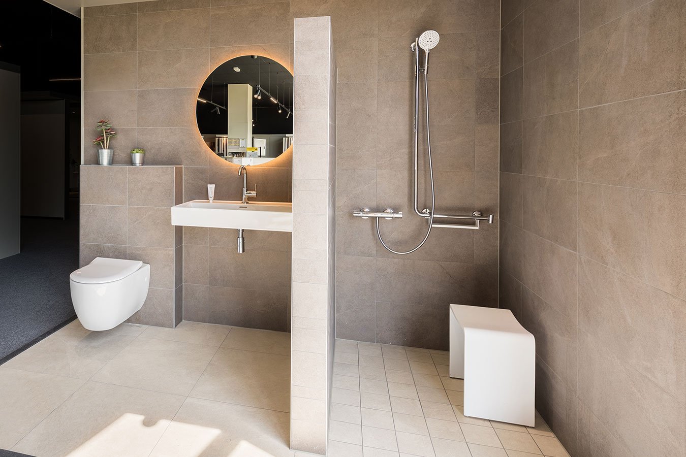 budget renovation salle de bain conseils 2 découvrez nos conseils pratiques pour établir un budget rénovation salle de bain efficace et maîtriser vos dépenses tout en réalisant vos projets.
