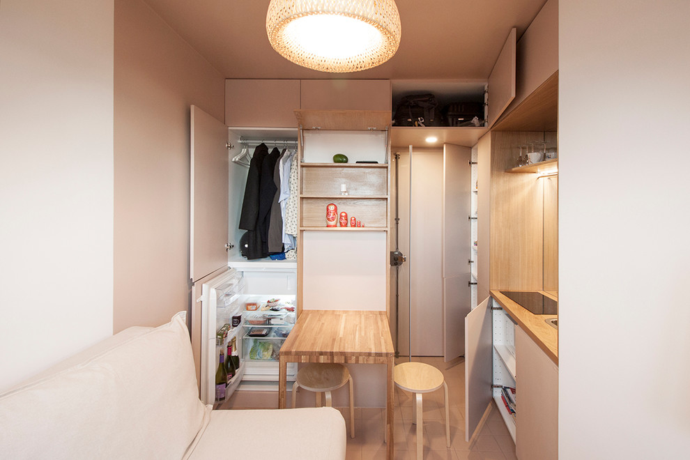 découvrez une chambre de bonne à rénover au cœur de paris, offrant un potentiel unique pour créer un espace cosy et fonctionnel dans un quartier prisé.