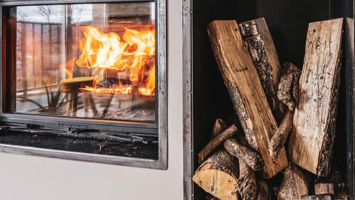 découvrez comment changer un insert de cheminée sans l'endommager grâce à nos astuces pratiques et estimez le coût de cette opération en toute simplicité.