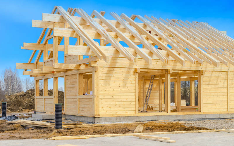 découvrez les coûts et avantages des charpentes fermettes pour votre construction ou rénovation. guide complet pour bien choisir votre charpente et optimiser votre budget.