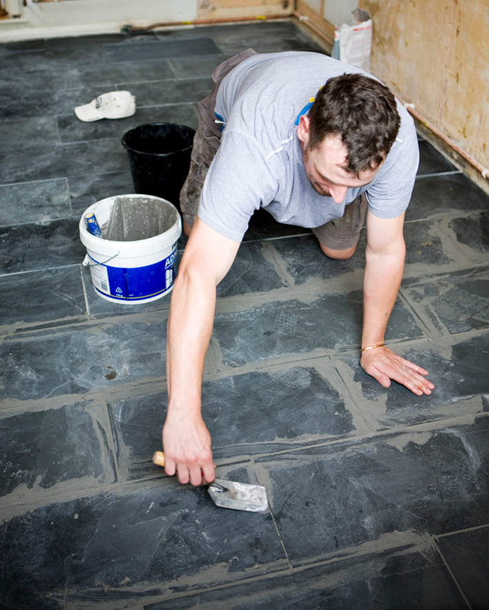 trouvez un carreleur professionnel pour la pose de carrelage. service rapide, qualité garantie pour tous vos projets de rénovation ou construction.