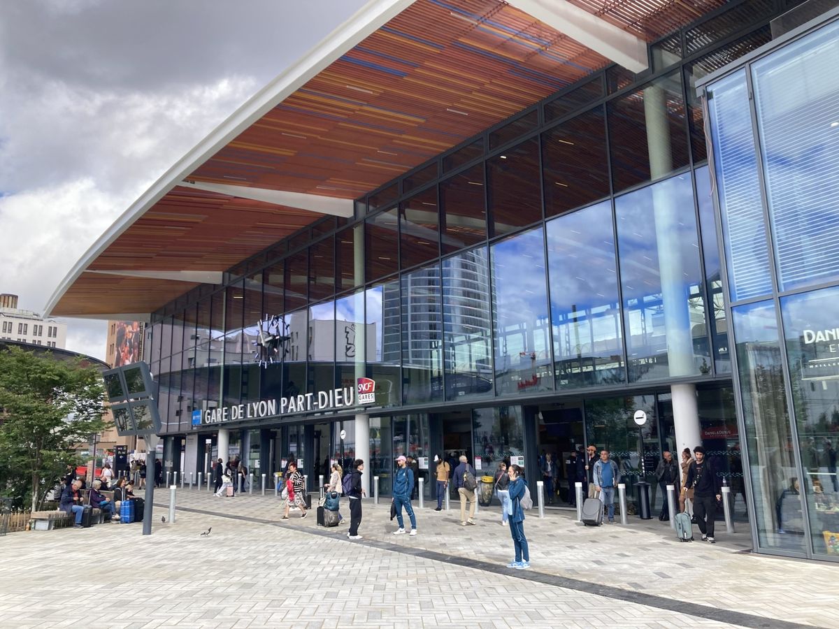 trouvez la meilleure entreprise de rénovation à paris et lyon en 2025 pour vos projets de maison et appartement. conseils, comparatifs et devis gratuits.