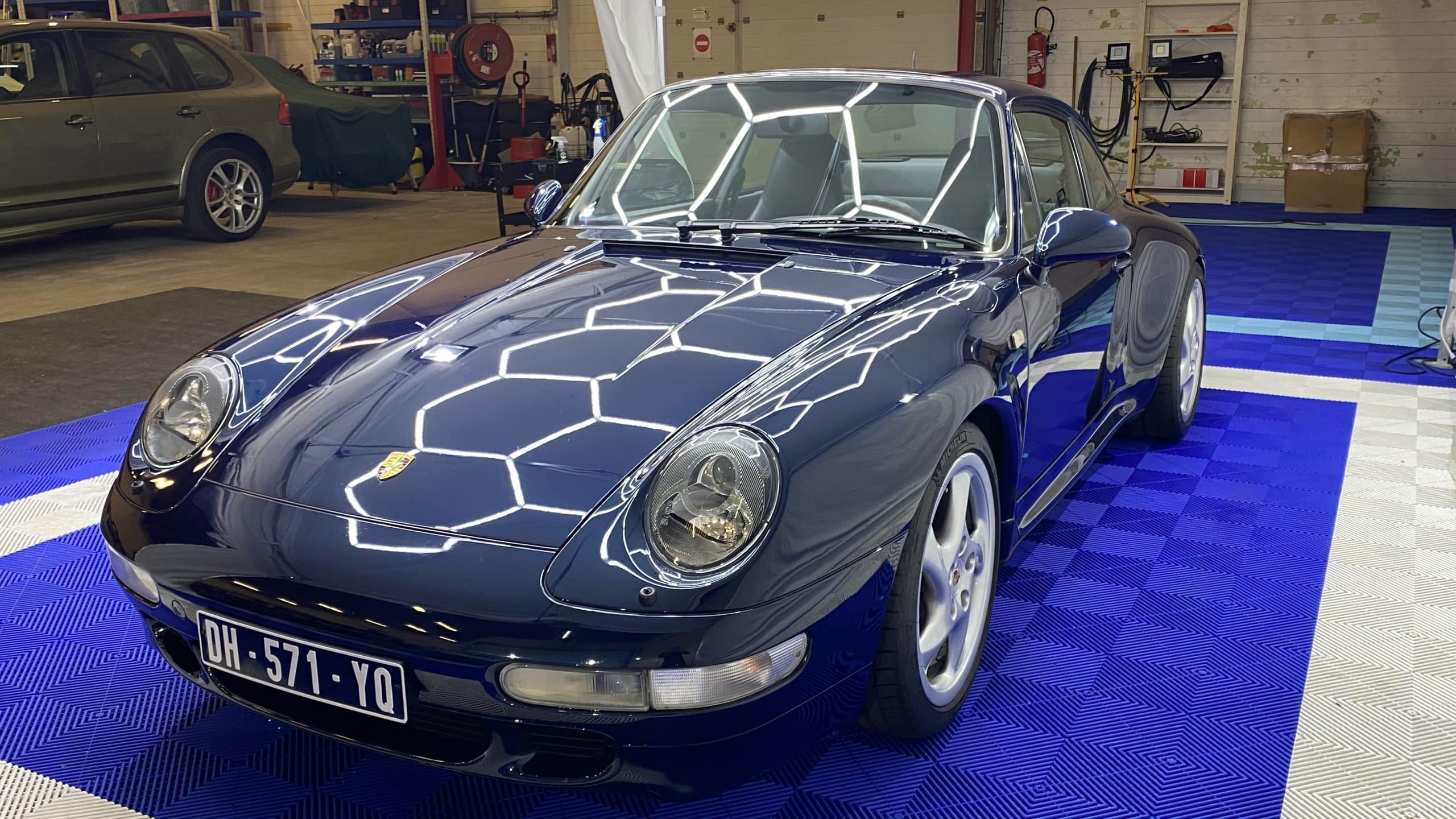 découvrez comment choisir le meilleur rénovateur de carrosserie à paris pour redonner éclat et protection à votre véhicule. conseils pratiques et professionnels recommandés.