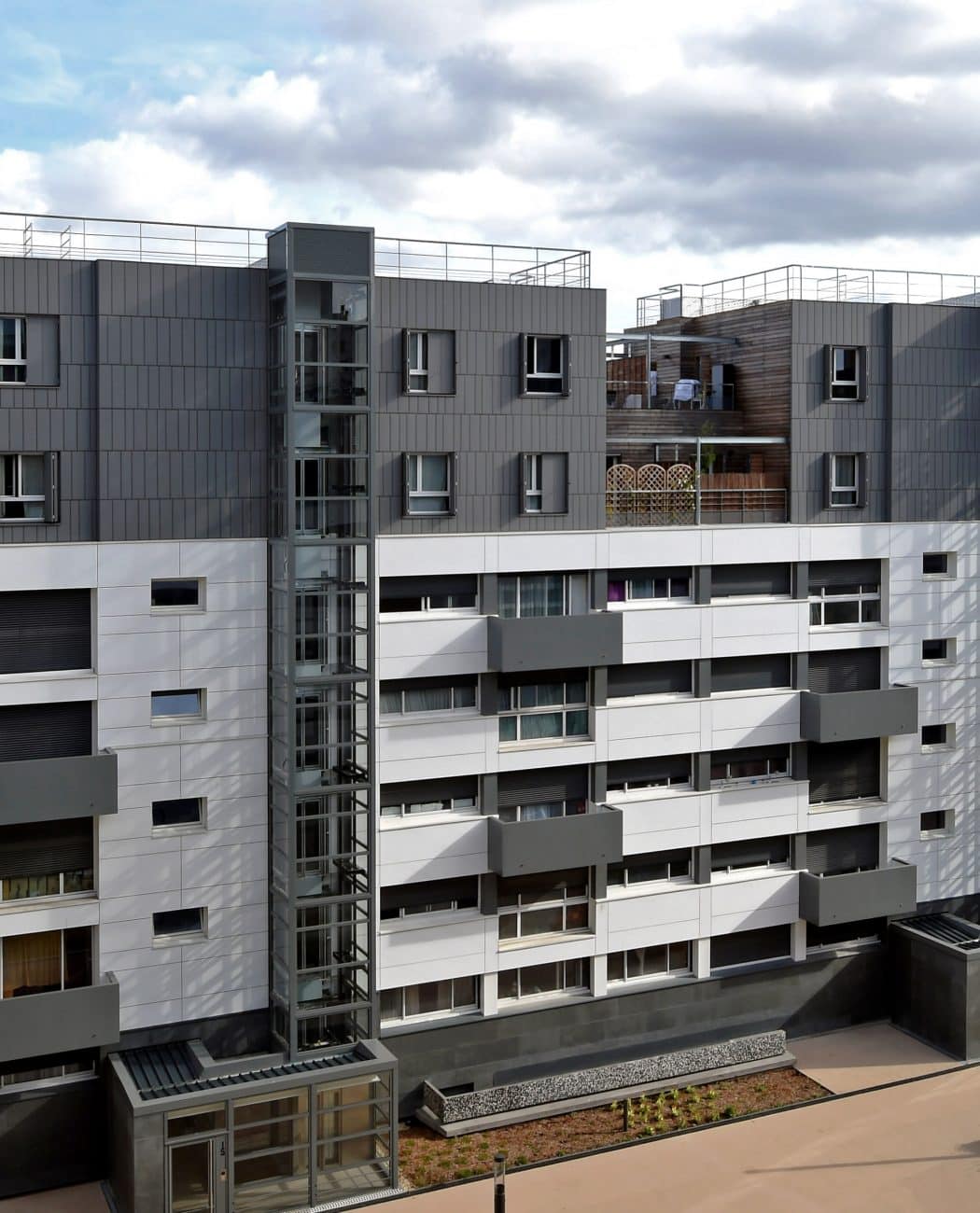 découvrez les conditions d'éligibilité pour bénéficier des aides au logement à paris et facilitez votre accès à un logement adapté.