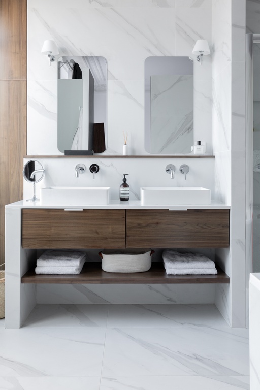 contactez-nous pour refaire votre salle de bain avec des experts. de la conception à la rénovation complète, bénéficiez d'un service personnalisé et de qualité.